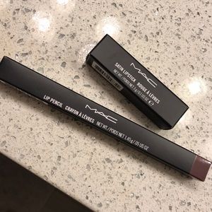 MAC Cyber lipstick & Cyber World lip pencil
